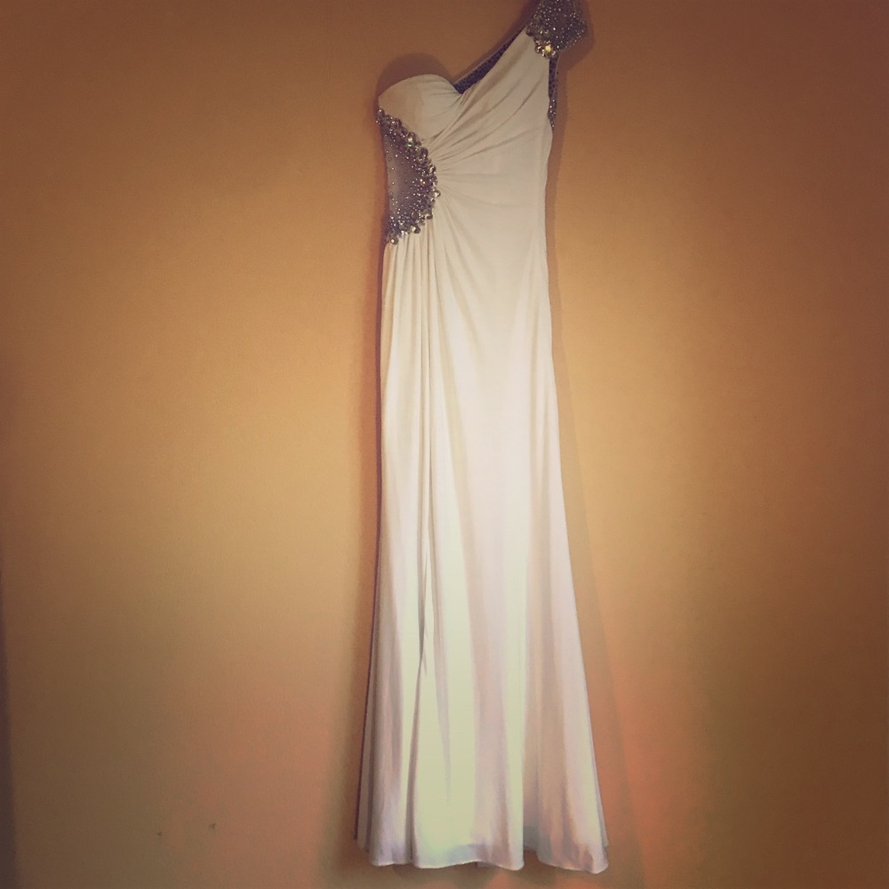 White formal prom gown